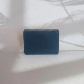 Savon Lait de Chèvre & Charbon Actif – Tea Tree & Palmarosa