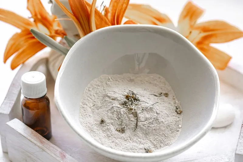 Poudre fine d’avoine colloïdale utilisée en cosmétique