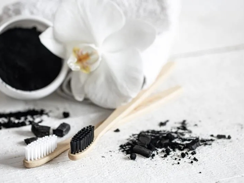 Notre dentifrice : à quoi servent vraiment ses ingrédients ?