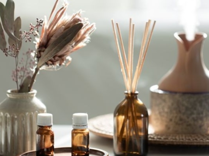Aromathérapie en cosmétique : usages et précautions essentielles